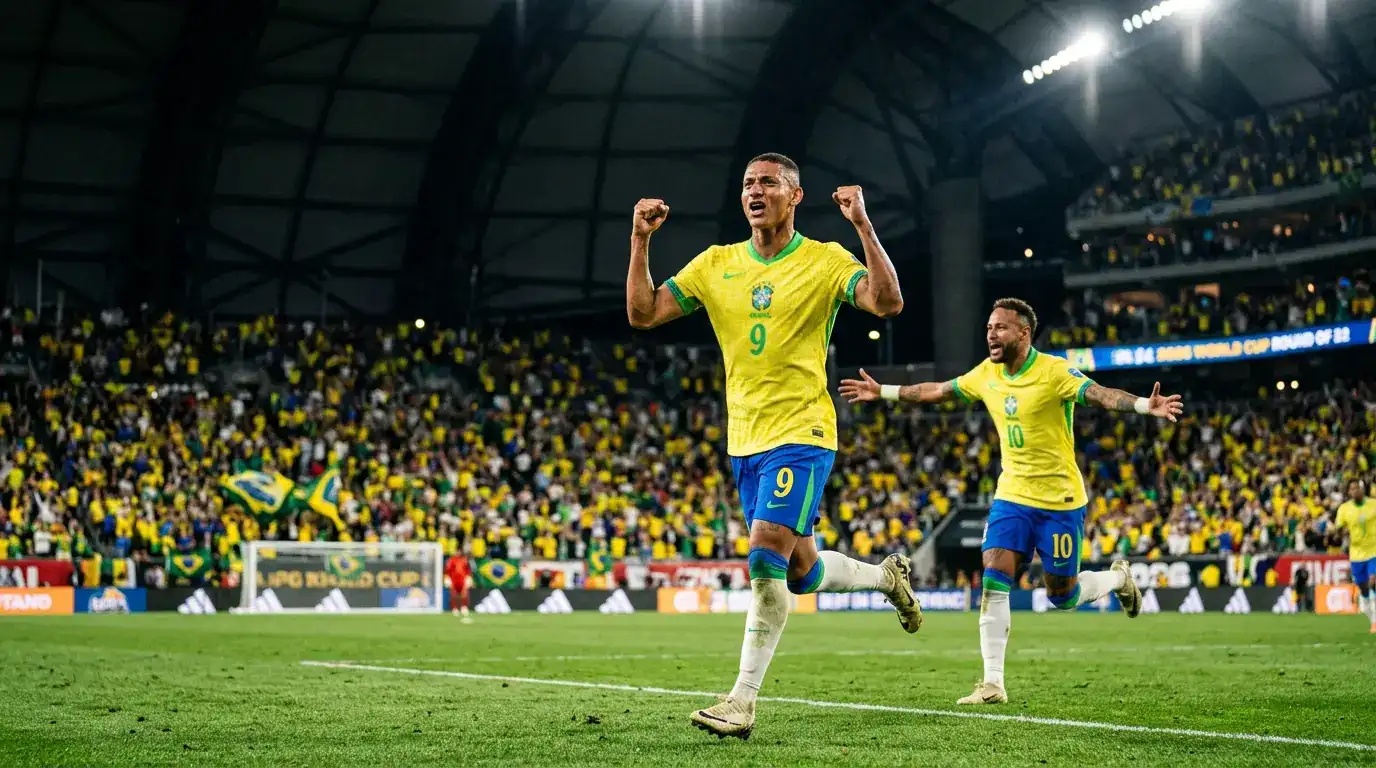 Jugadores brasileños celebrando un gol con la camiseta amarilla en el césped de un estadio estadounidense bajo focos en el Mundial 2026
